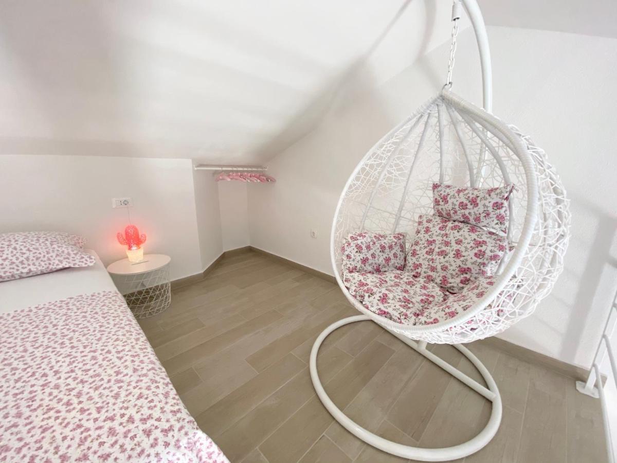 Apartmani Ksenija Тучепи Екстер'єр фото