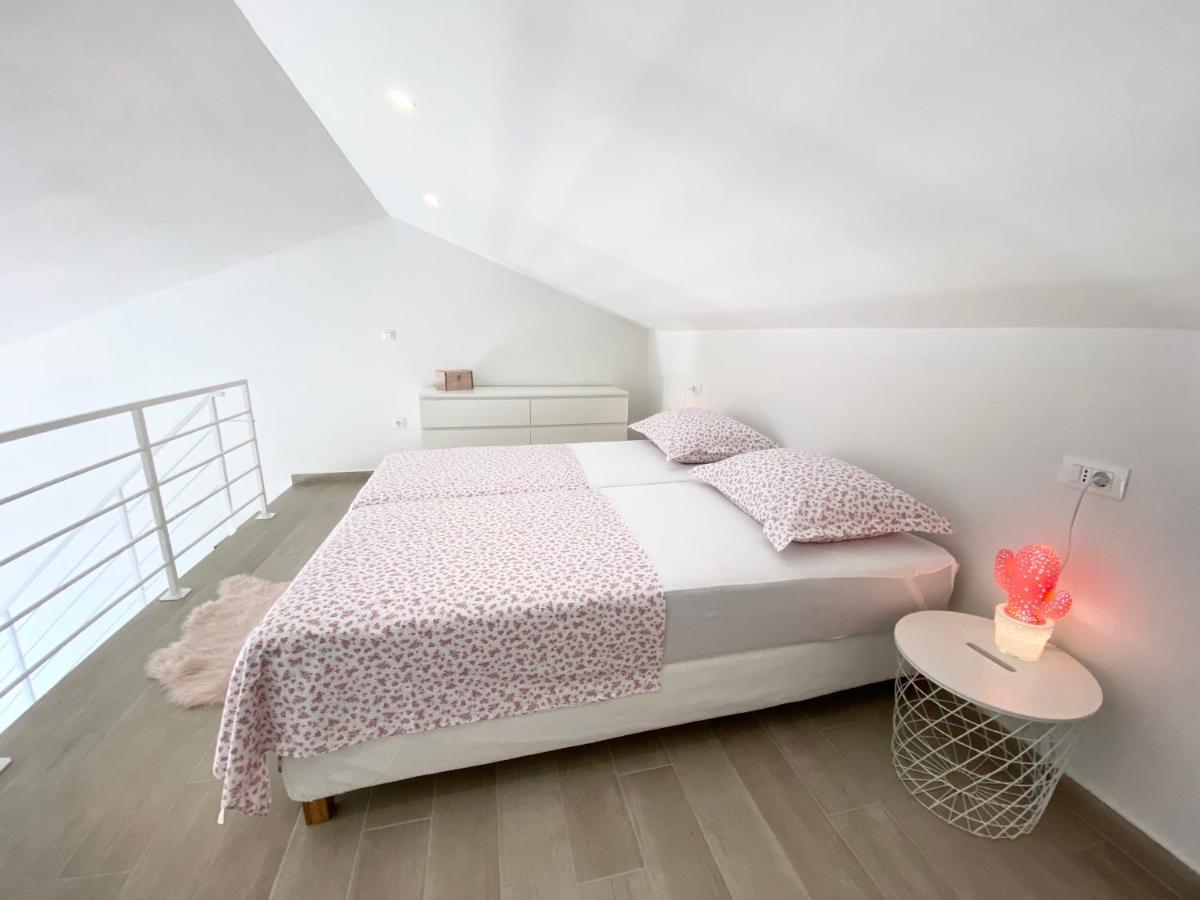 Apartmani Ksenija Тучепи Екстер'єр фото