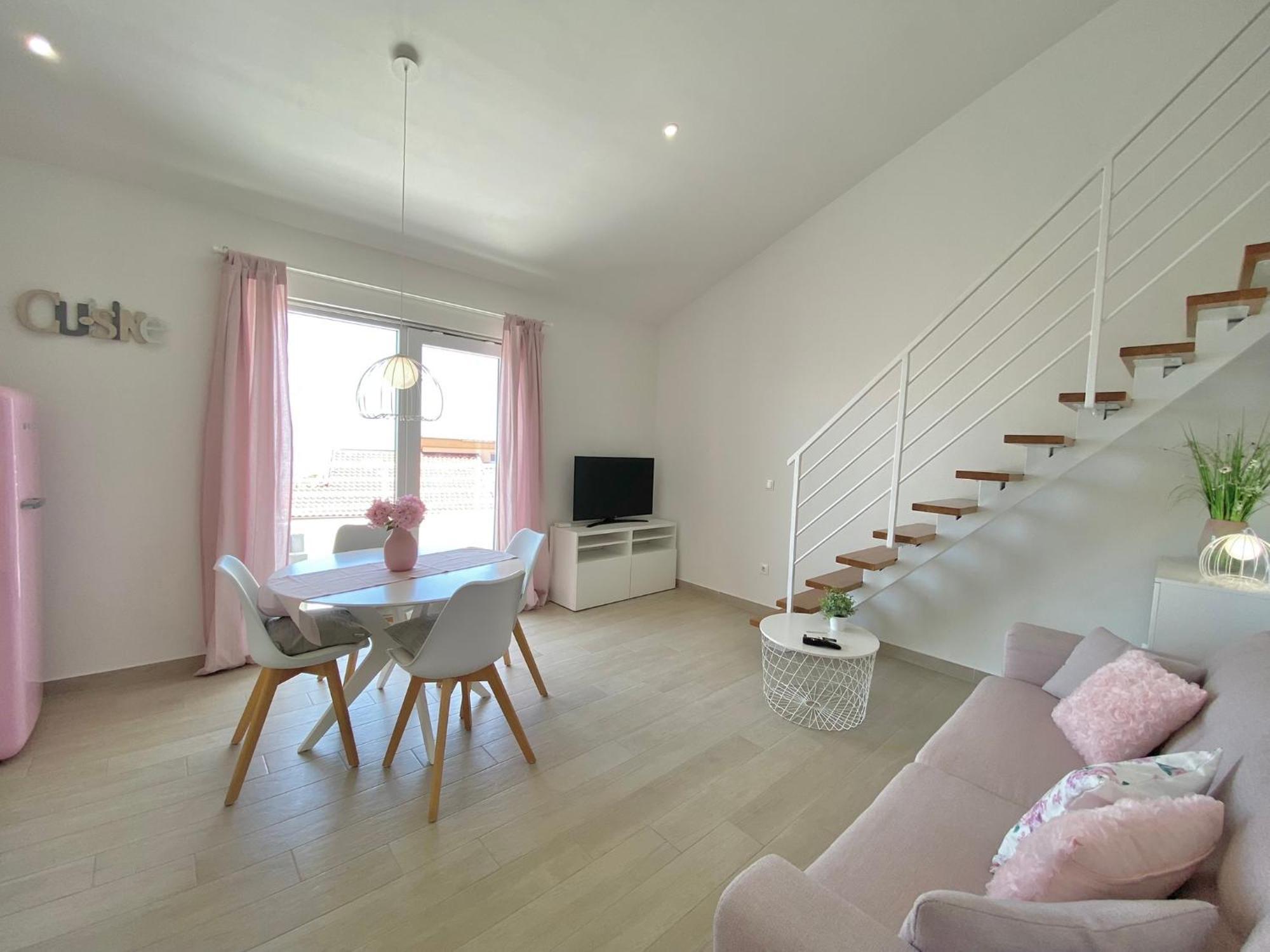 Apartmani Ksenija Тучепи Екстер'єр фото